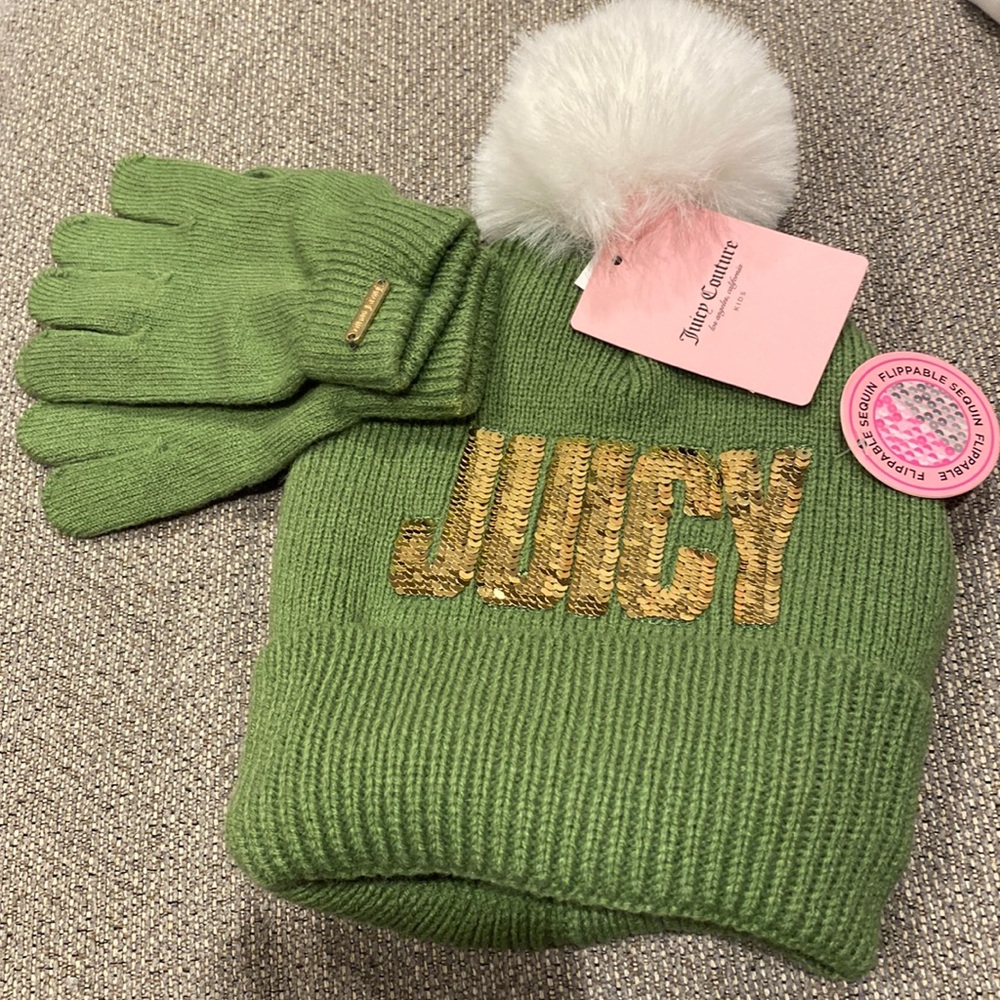 Juicy couture vintner hat & mittens